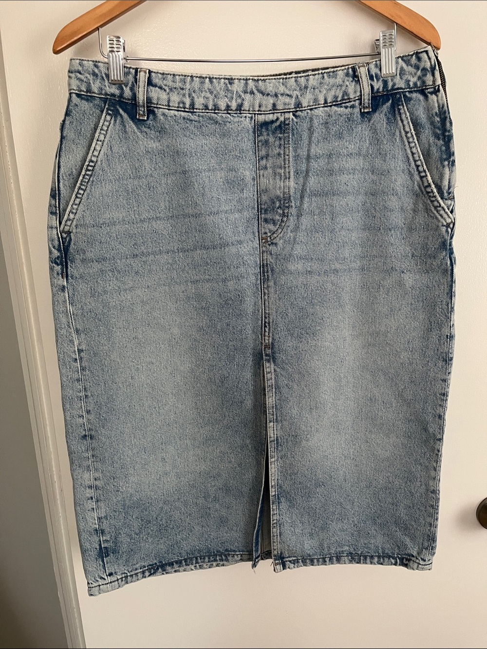 Zara Light Blue Denim Pencil Skirt